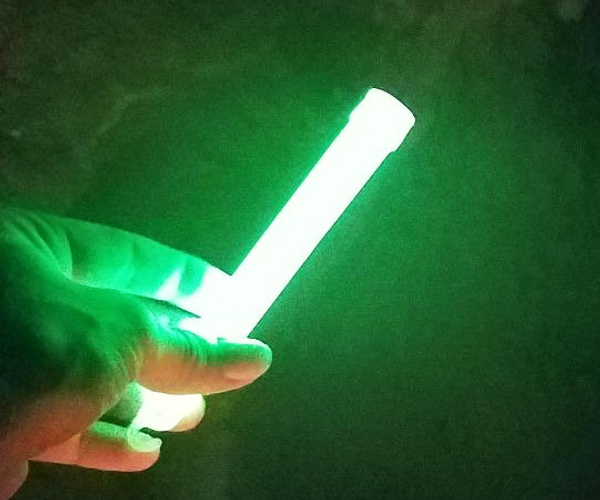 Ultra Bright Emergency Glow Sticks