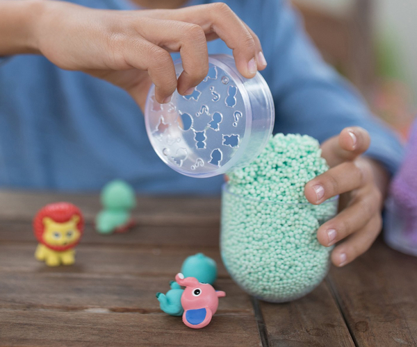 Play Foam Pals Wild Surprise