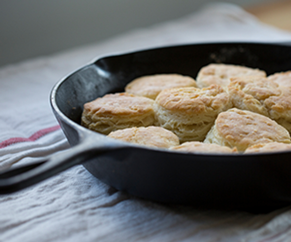 Lodge Pre-Seasoned Cast Iron Skillet