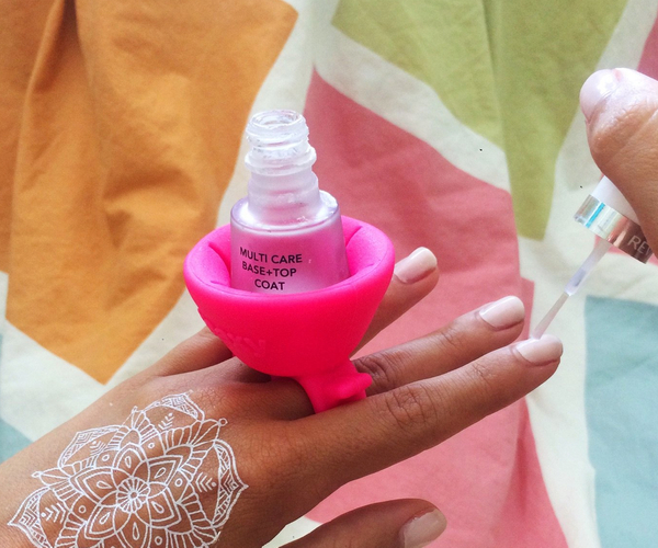 Tweexy Wearable Nail Polish Holder