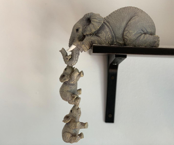 Elephant Family Bookshelf Decor