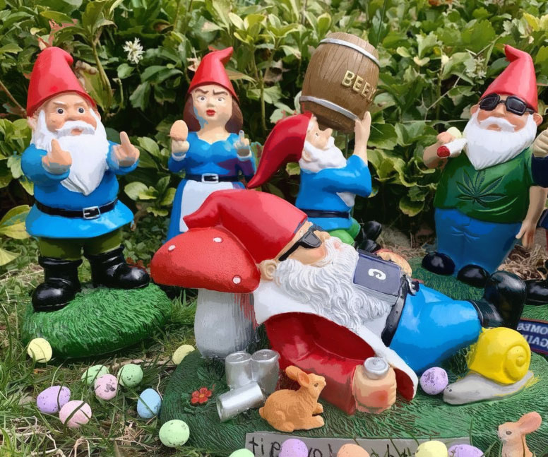 27 Extremely Funny Garden Gnomes Guaranteed To Make You Laugh Your Butt Off