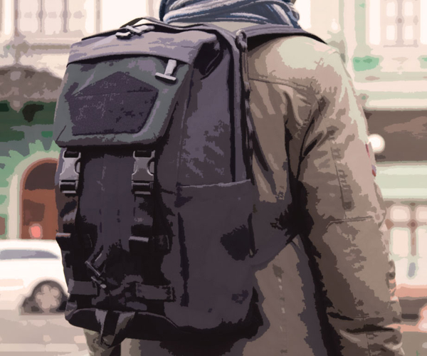 27 Expertly-Chosen Travel Gifts For Men Recommended By Experienced Globetrotters