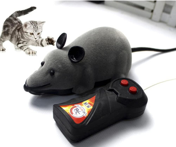 Remote Control Fake Rat