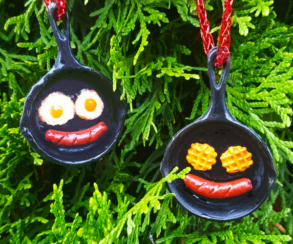 33 Ridiculously Funny Christmas Ornaments That Are Ho-Ho-larious