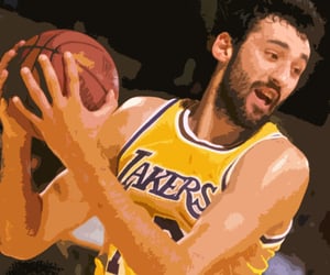 25 Buzzer-Beating Lakers Gifts For Superfans Of The Amazing Los Angeles Team
