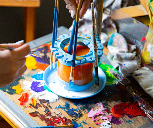 Paint Brush Holder and Rinse Cup