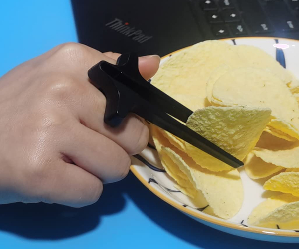 Finger-Free Snack Chopsticks