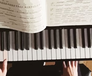 33 Melodius Gifts For Piano Players Guaranteed To Be Like Music To Their Ears