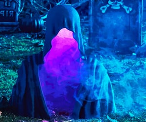 33 Fun And Freaky Halloween Decorations That'll Turn Your House Into A Creepy Haunted Mansion