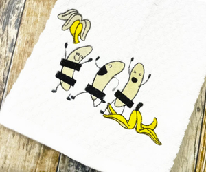 33 Ridiculously Funny Kitchen Towels That Are Decorative And Delightful