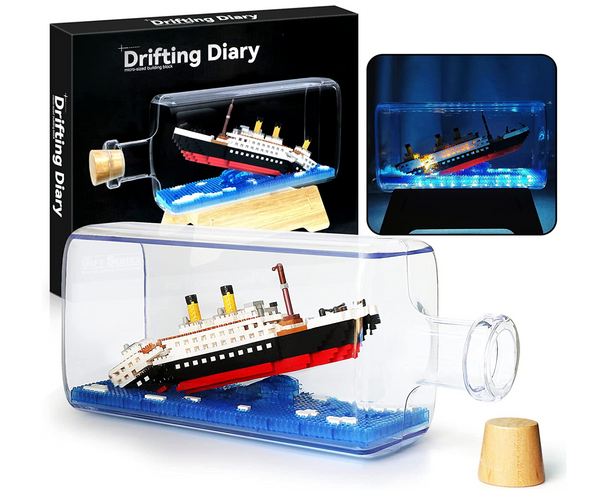 Sinking Titanic Building Set