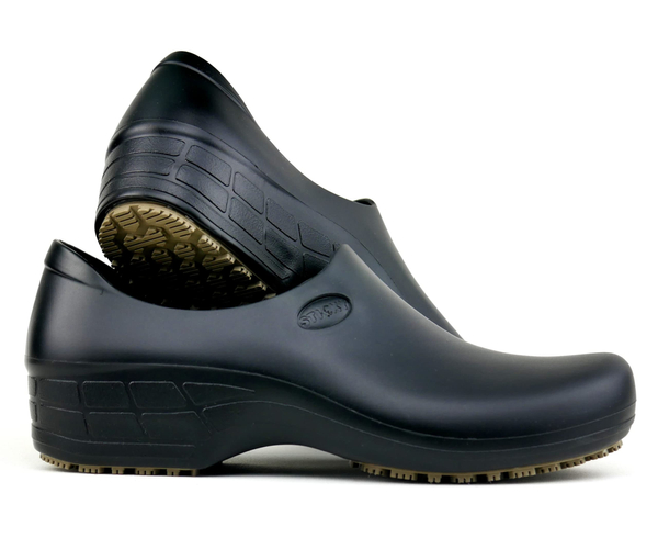 Clogs for Nursing Students
