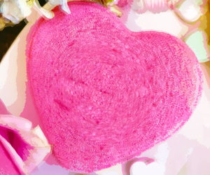 44 Delightful Heart Gifts Perfect For The Person You Care About Most
