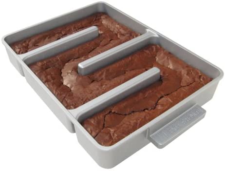 Baker's Edge All-Edges Brownie Pan