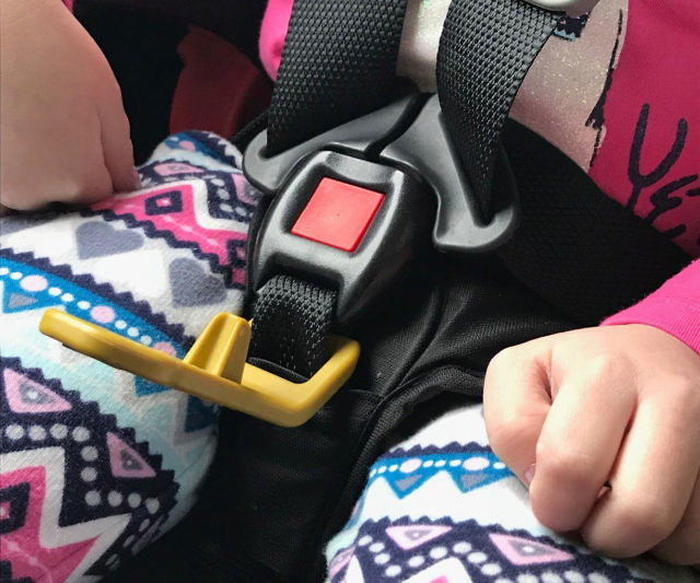 Easy Car Seat Buckle Release Aid