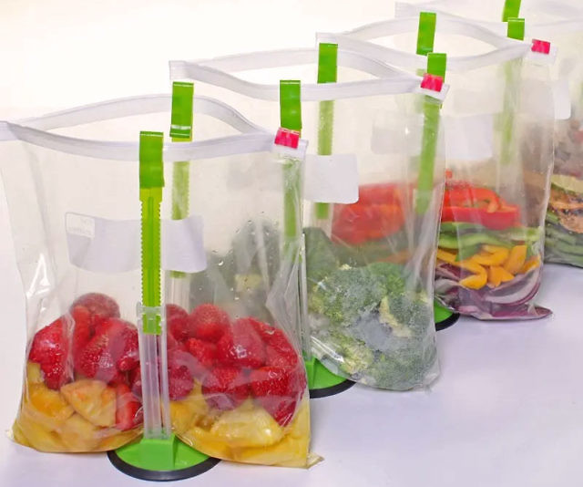 Hands-Free Plastic Bag Holder