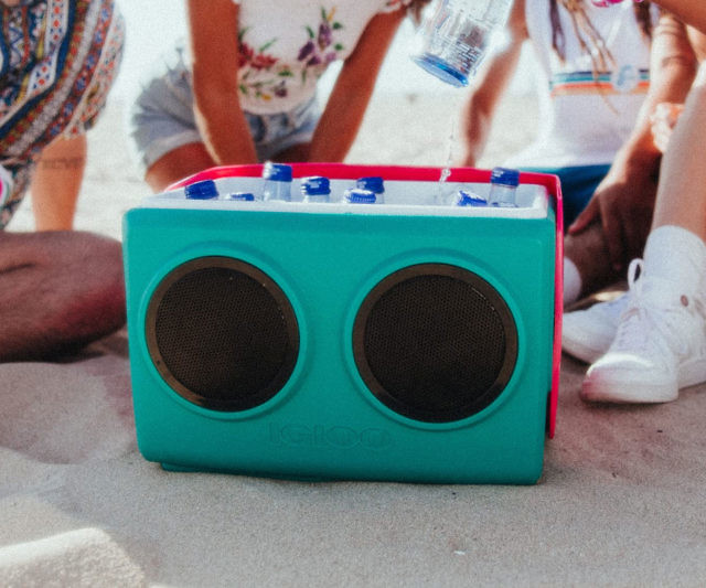 Igloo KoolTunes Boombox Cooler