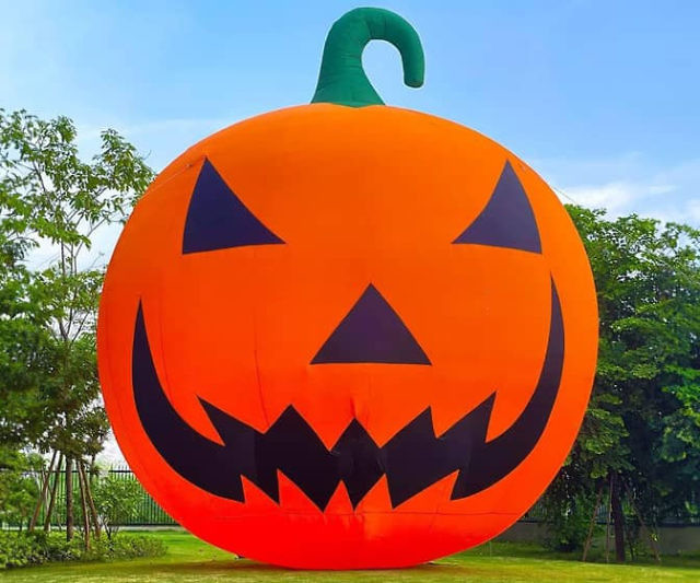 The 40 Foot Halloween Pumpkin
