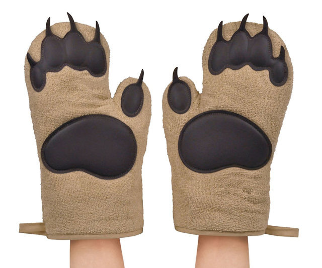 Bear Claw Oven Mitts