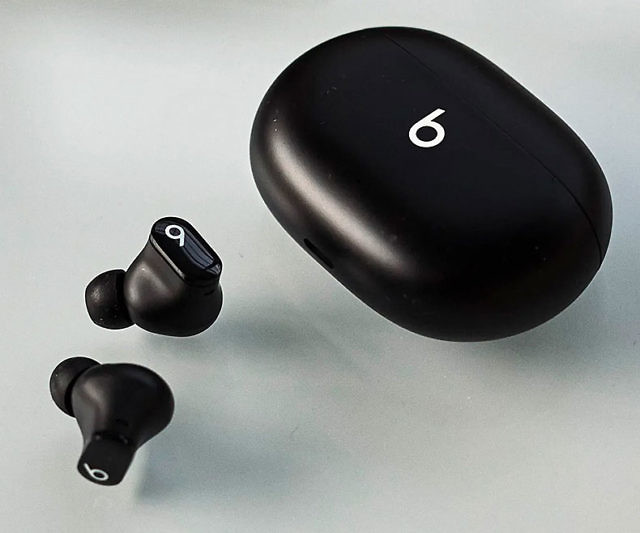 Beats Studio Buds