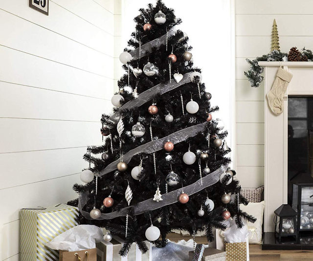 The Black Christmas Tree