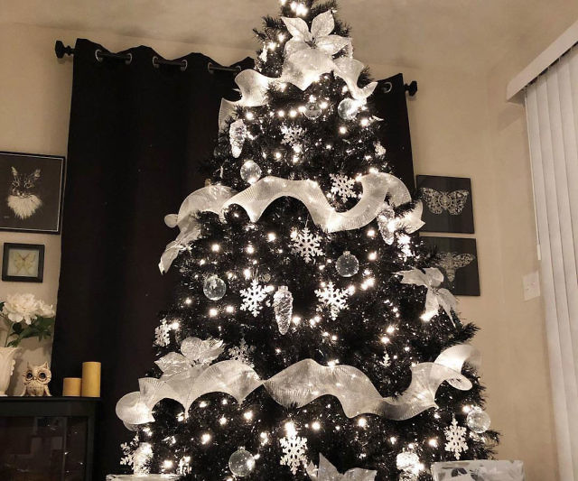 The Black Christmas Tree