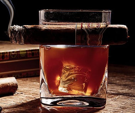 Cigar Holding Glass