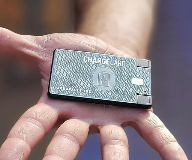 Credit Card Sized Power Bank