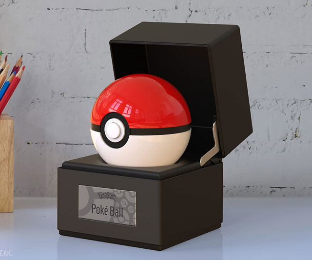 Die-Cast Electronic Poké Ball Replicas