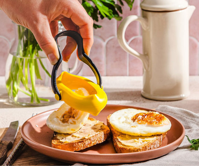 Flip & Serve Egg Ring