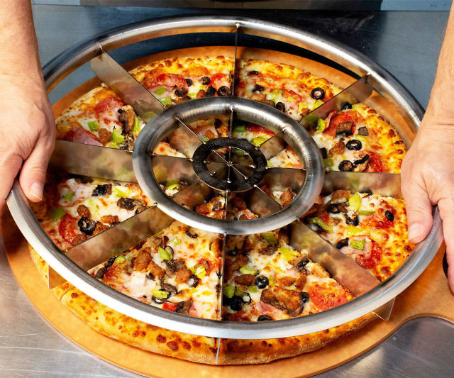 Equal Slice Pizza Cutter