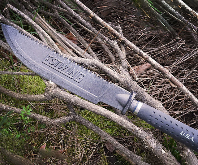 Estwing Saw-Back Blade Machete