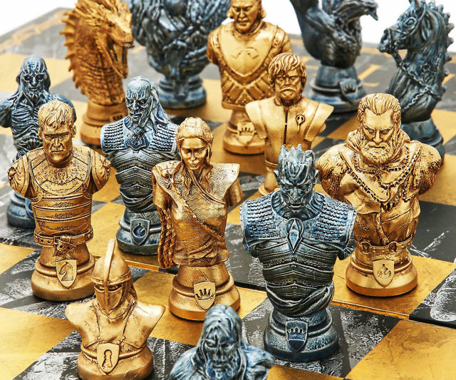 Game Of Thrones Chess Set