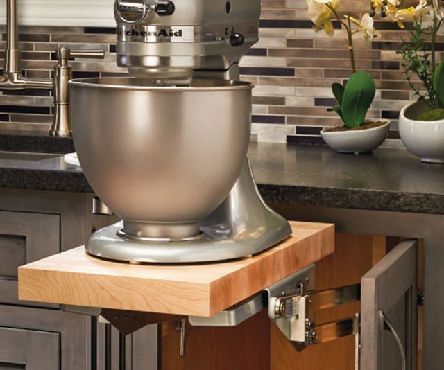 Heavy Duty Pull-Out Appliance Lift