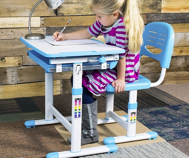Height Adjustable Children’s Desk