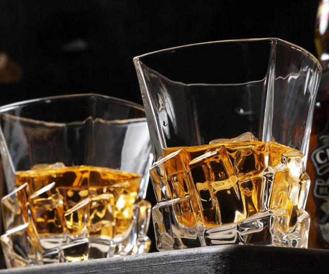 Iceberg Whiskey Glass Set