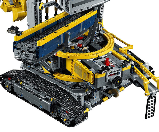 LEGO Technic Excavator Kit