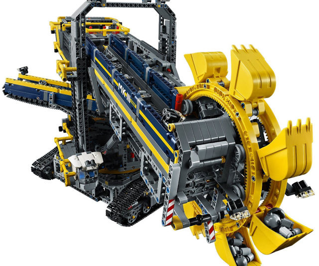 LEGO Technic Excavator Kit
