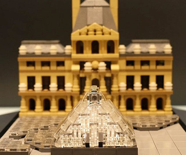 LEGO Louvre Building Kit