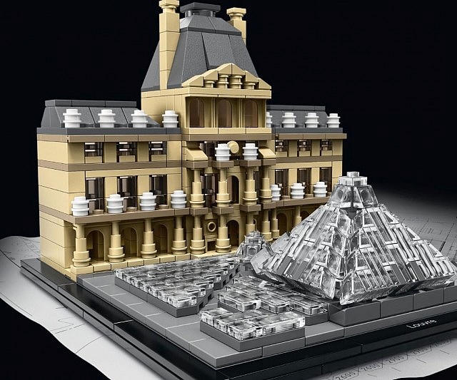LEGO Louvre Building Kit