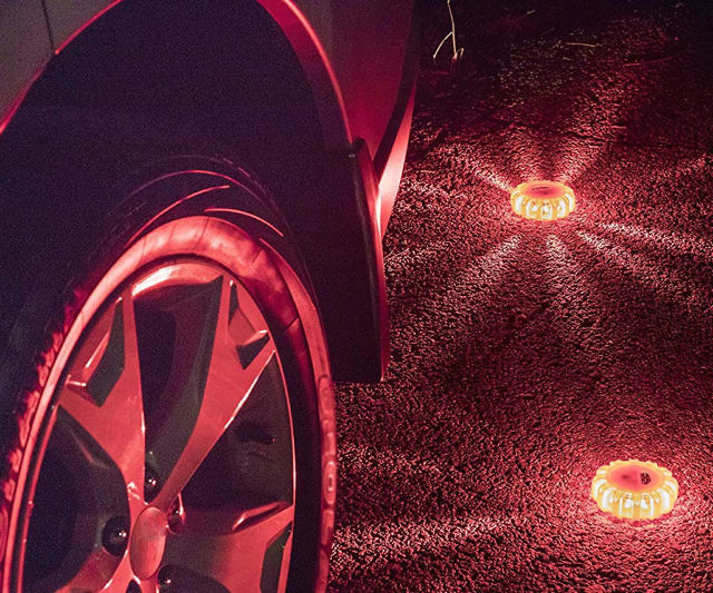 Magnetic Road Safety Flares Kit