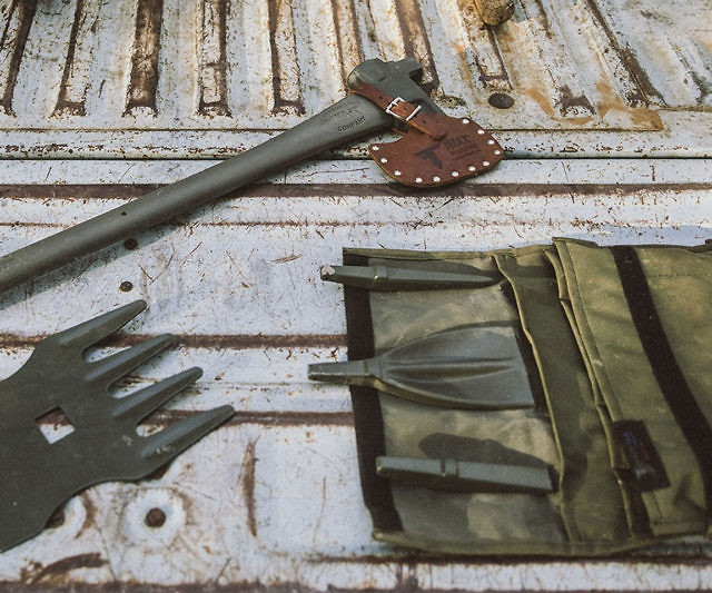 Max Multipurpose Axe Toolkit