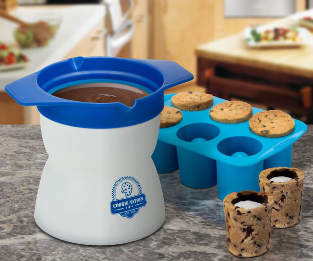 Milk And Cookies Shot Maker