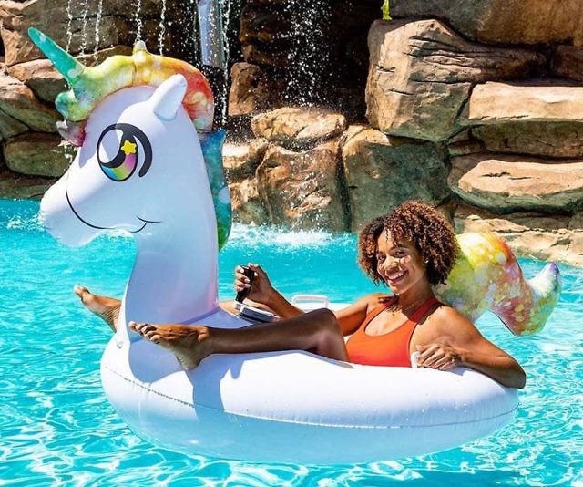Motorized Unicorn Float