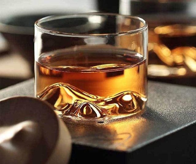 Mountain Peak Whisky Glass