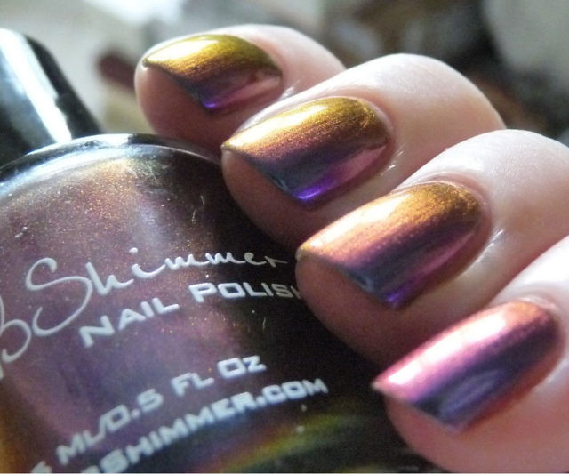 Shade Shifter Multichrome Nail Polish