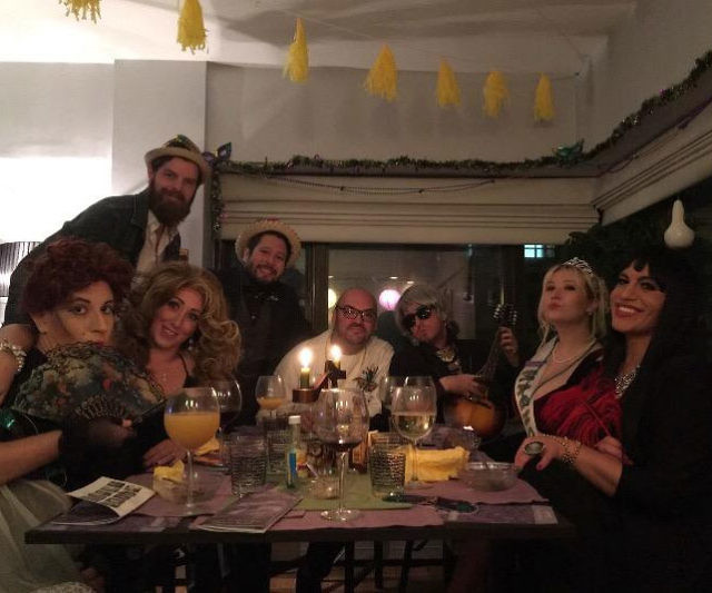 University Games Murder Mystery Party