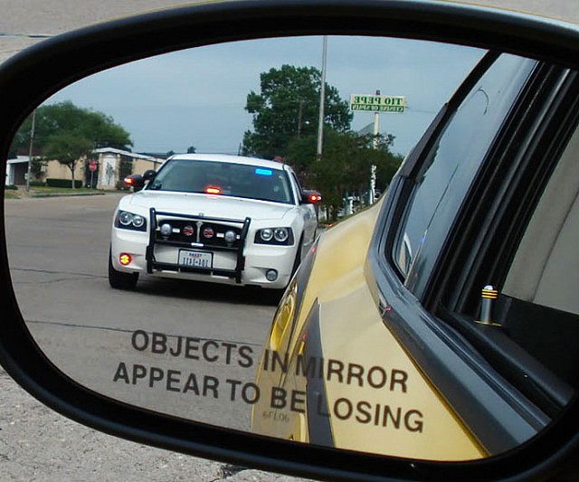 Objects In Mirror Are Losing Decal