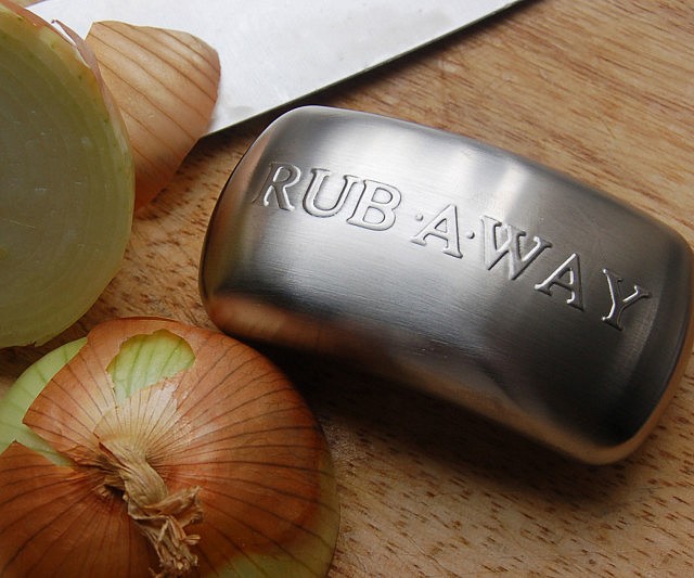 Odor Rub Away Bar